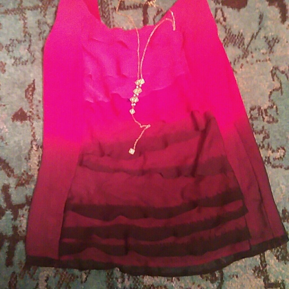 Ombre Ruffle Tank Top - Picture 2 of 5